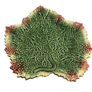 Platter Bordallo Pinheiro Autumn Leaf Embossed Leaf